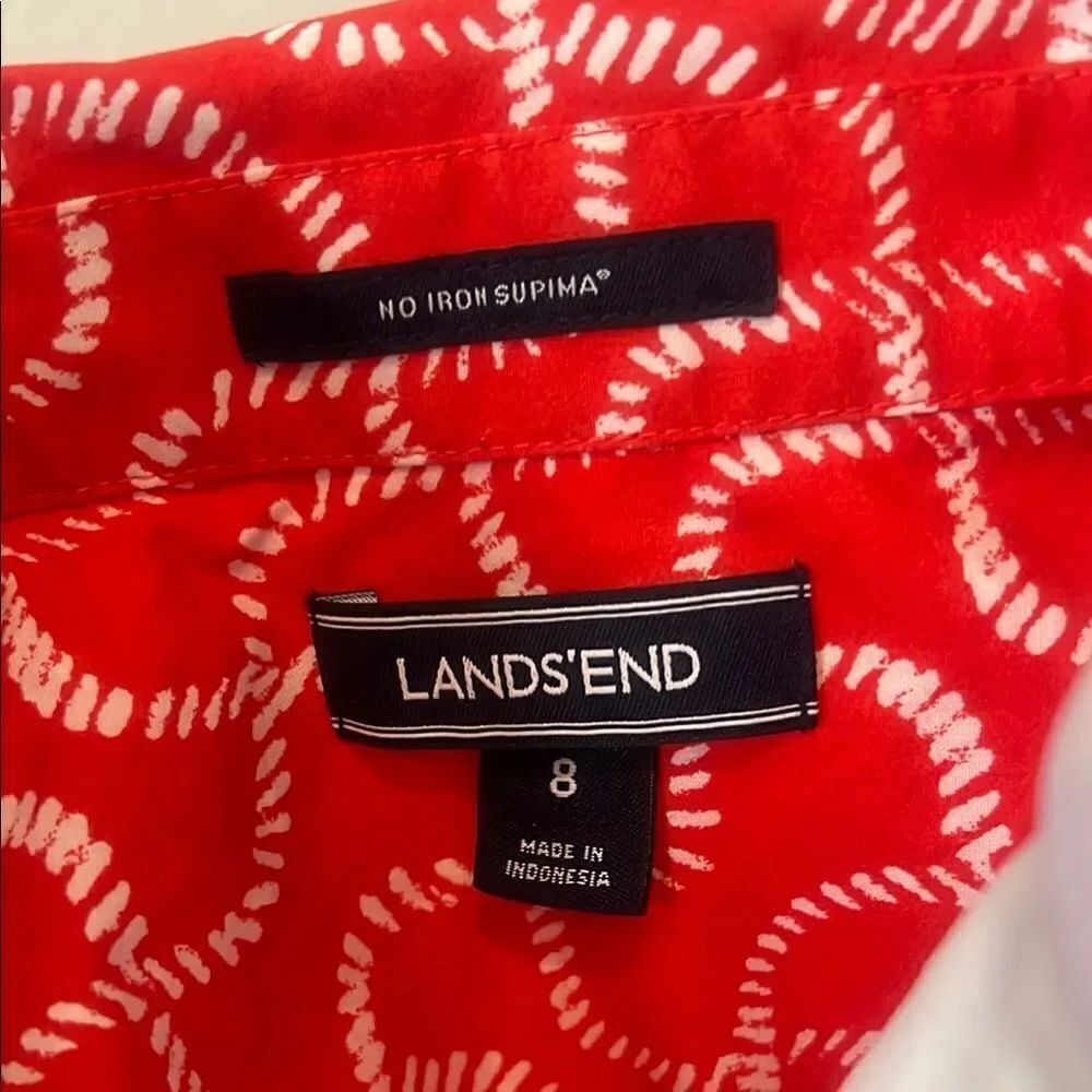 Red Sleeveless Button-Up Blouse - Picture 4 of 5